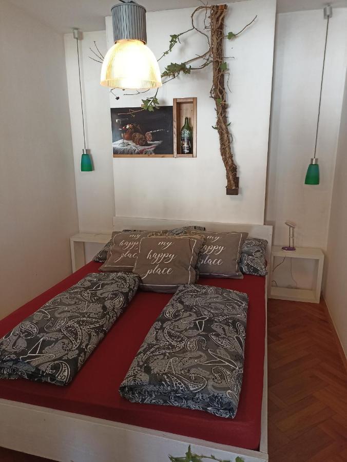 Uj Vilag Apartment Harkány Екстериор снимка