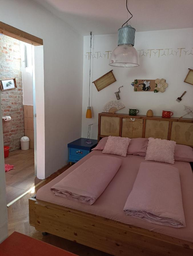Uj Vilag Apartment Harkány Екстериор снимка